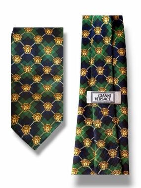 Gianni Versace 100% Silk Iconic Medusa Head Made in Italy Like New